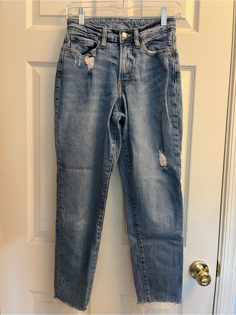 Old Navy Women’s Curvy OG Straight-Leg Distressed Jeans in Blue Wash Size 6